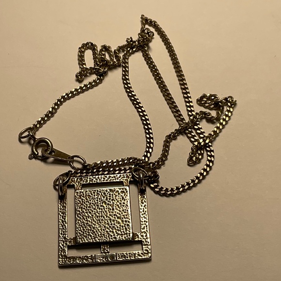 Sterling Silver Square Pendant with a Black stone - Picture 4 of 4